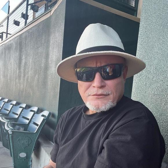 Meet your Posher, Javier - Picture 1 of 1